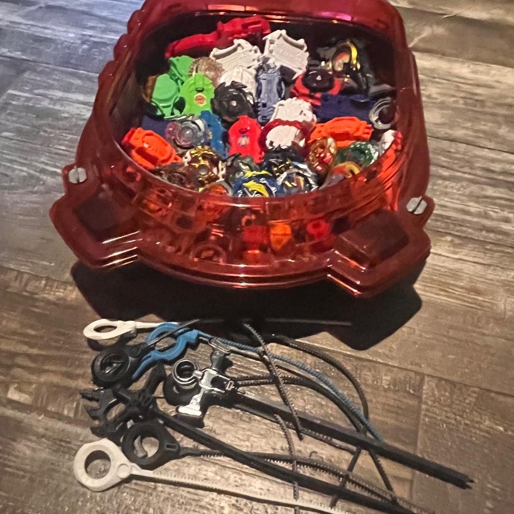 Beyblades Battle Spinning Tops Set with Red Arena
